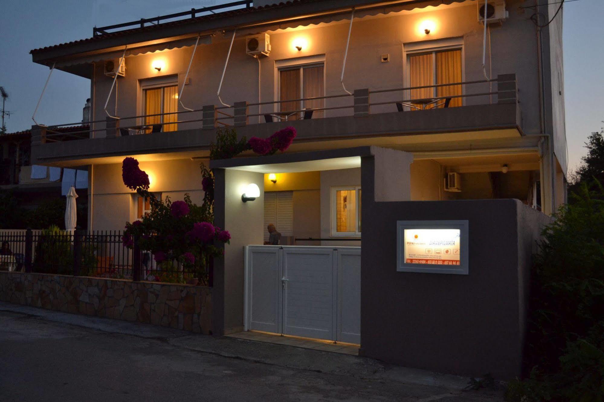 Pefki Studios Exterior photo